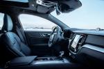 Volvo V60 T5 Cross Country 2018 года (WW)